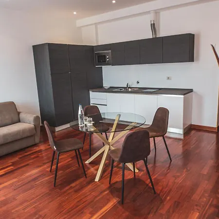 Ξενοδοχείο με διαμερίσματα Victoria