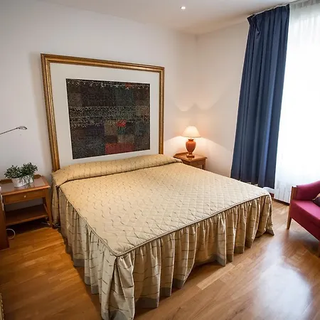 Aparthotel Victoria 3*